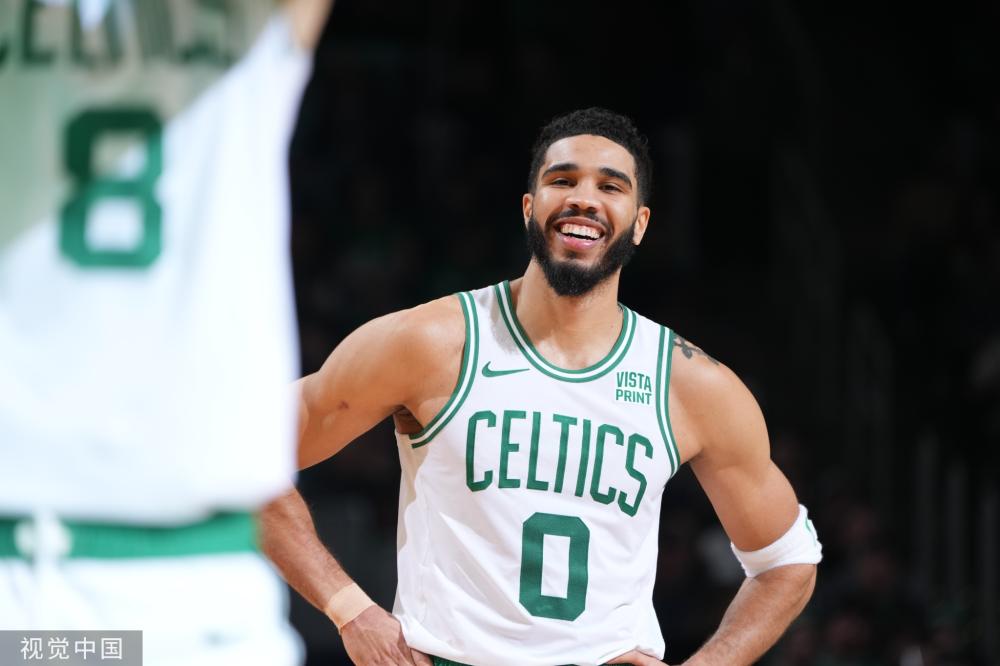 与字母哥同 与字母哥同