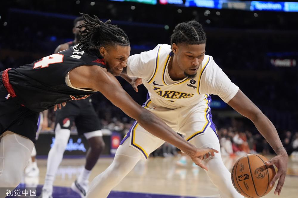 怀期待地关 怀期待地关